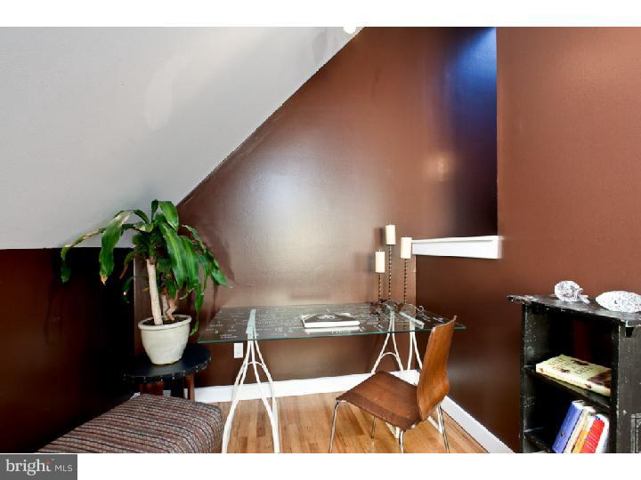 1022 Addison Street Philadelphia, PA 19147 - Photo 16 of 17 Office / Study