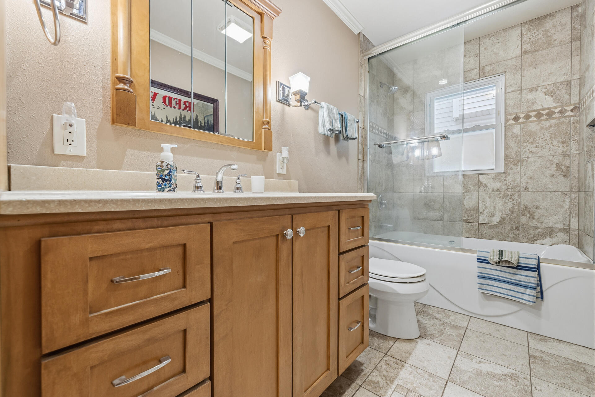 4939 North 126th Street Butler, WI 53007 - Photo 10 of 19 Updated Full Bathroom