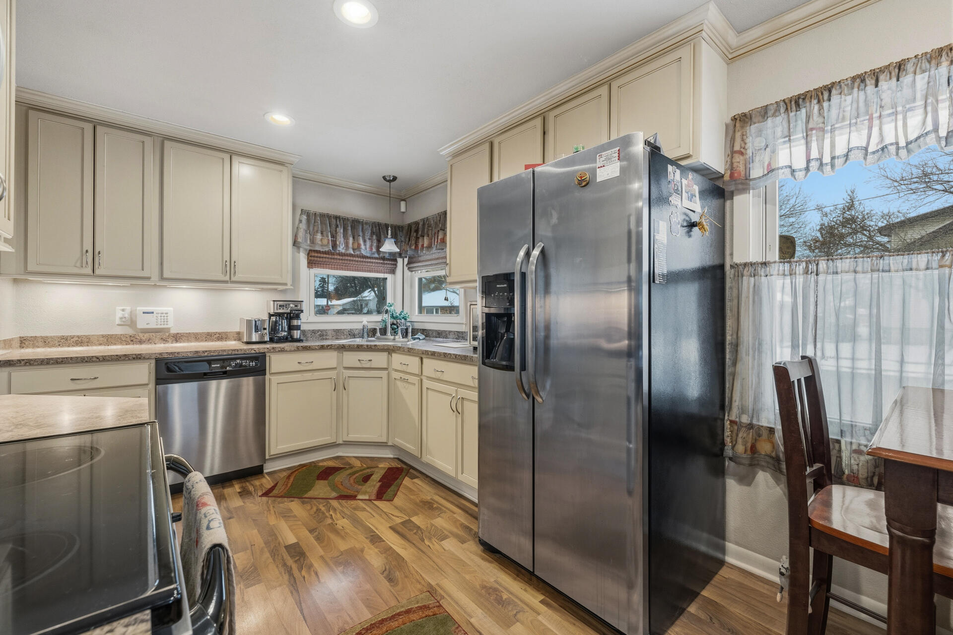 4939 North 126th Street Butler, WI 53007 - Photo 4 of 19 Updated Kitchen