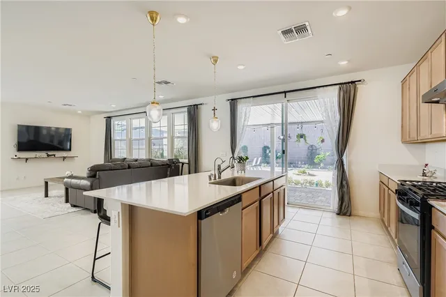 $755,000 | 3733 Battipaglia Avenue, Henderson, NV 89044