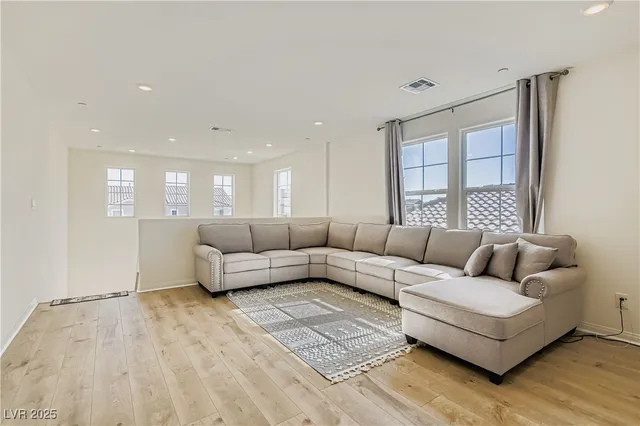 $755,000 | 3733 Battipaglia Avenue, Henderson, NV 89044