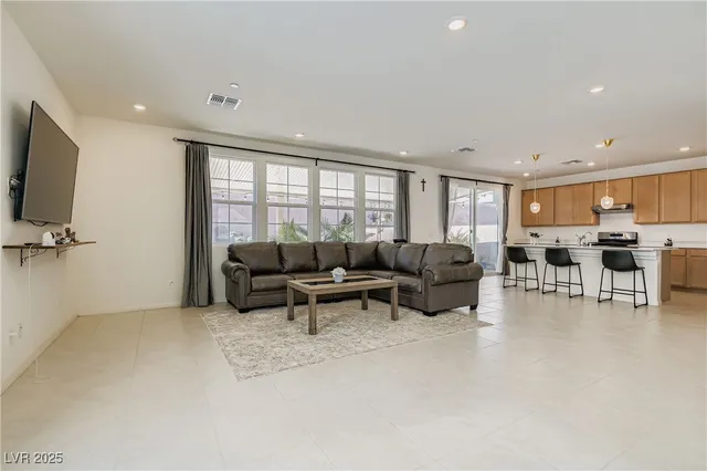 $755,000 | 3733 Battipaglia Avenue, Henderson, NV 89044