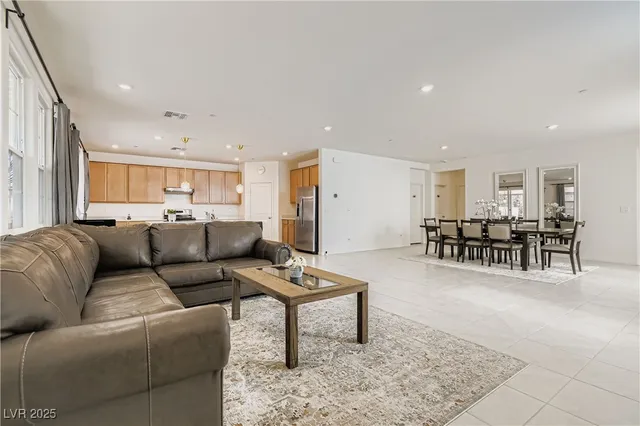 $755,000 | 3733 Battipaglia Avenue, Henderson, NV 89044