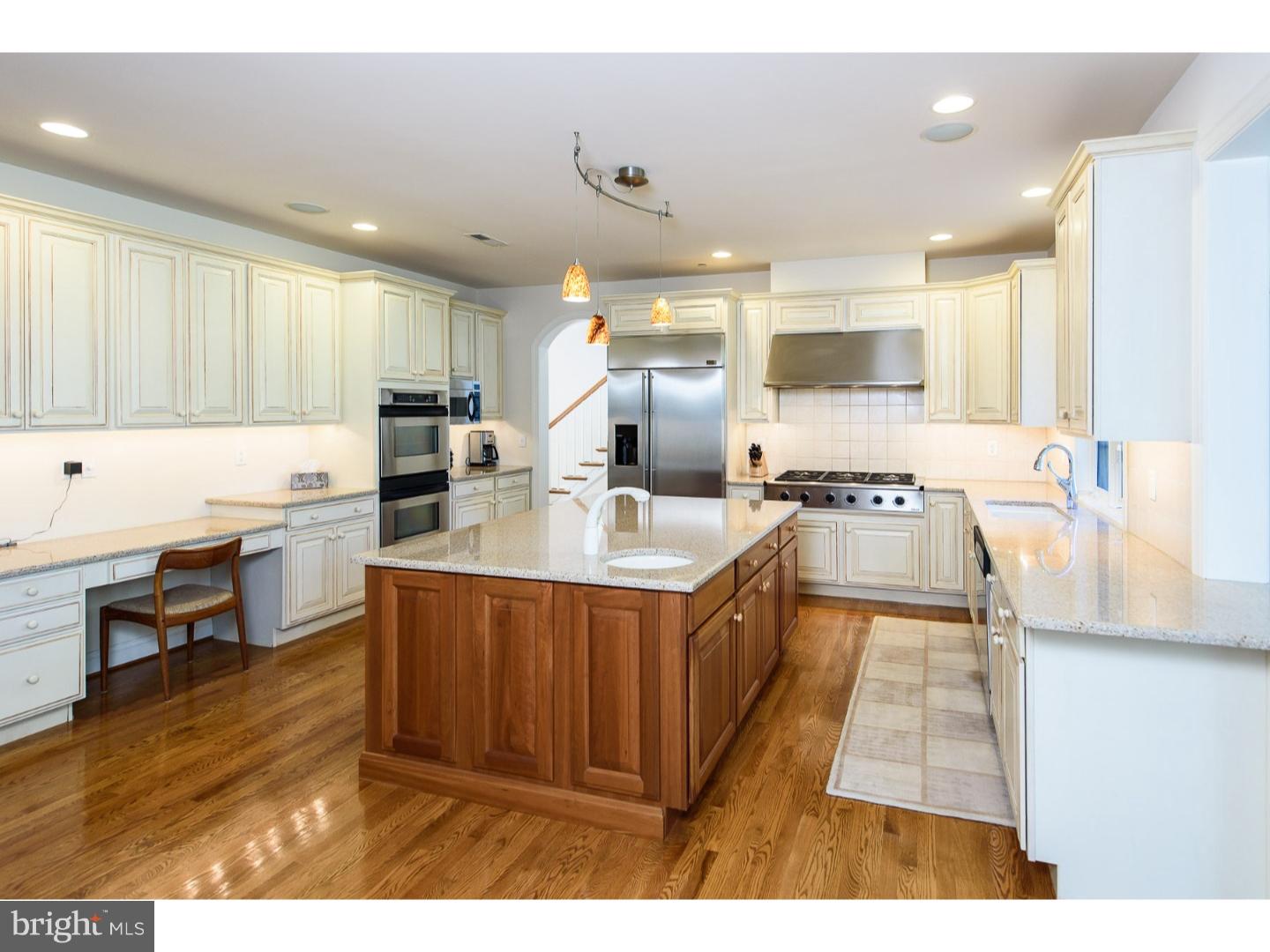 1018 Whitegate Road Wayne, PA 19087 - Photo 6 of 25