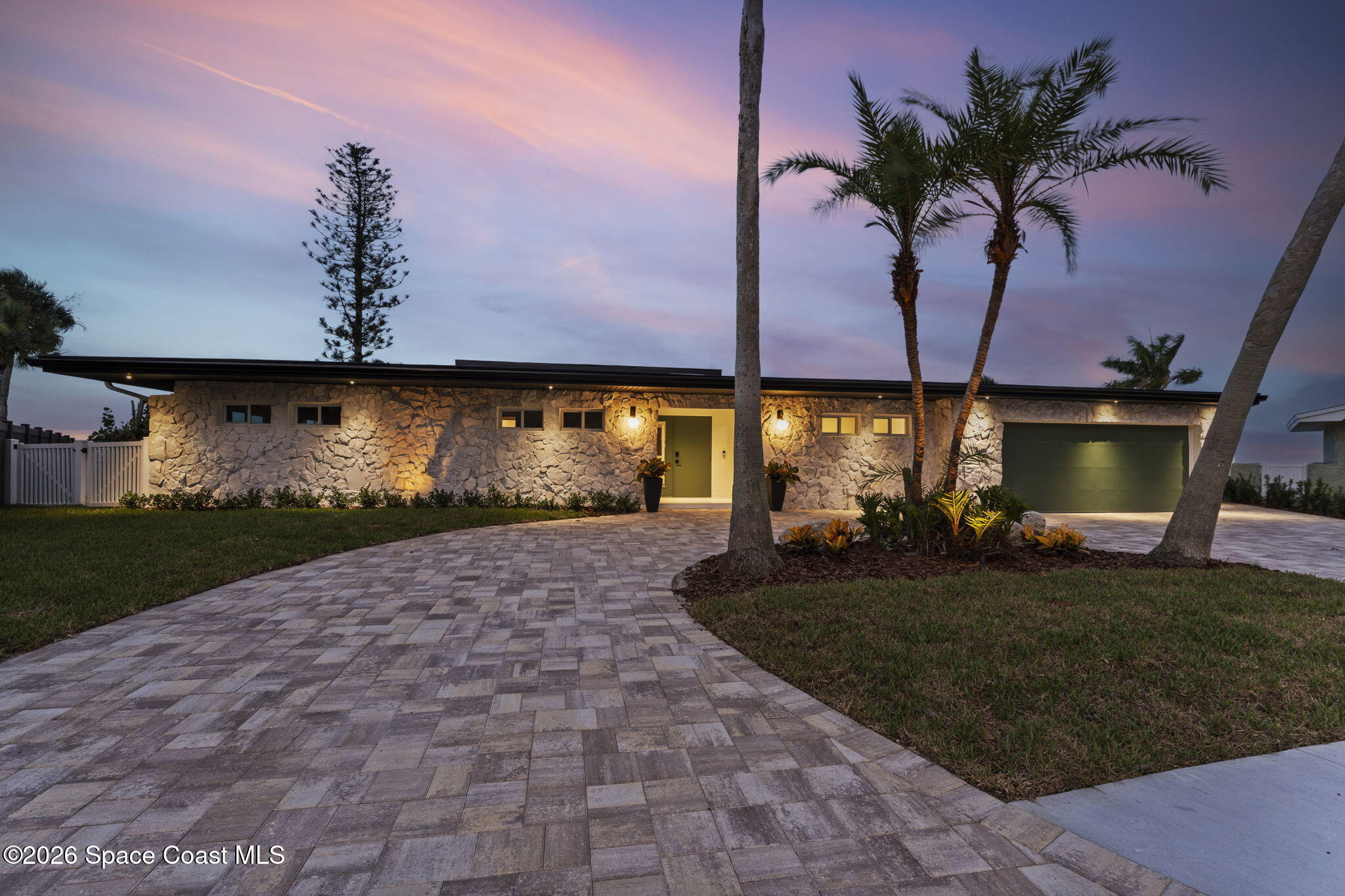 1775 East Riviera Drive Merritt Island, FL 32952 - Photo 5 of 135 132-web-or-mls-DSC01574