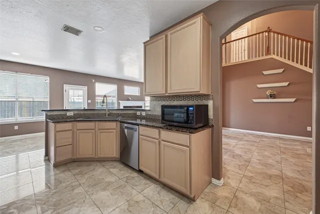 $2,400 | 18818 Flagstone Creek Road, Houston, TX 77084