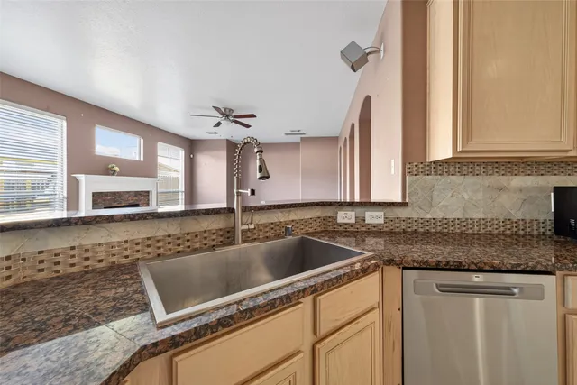 $2,400 | 18818 Flagstone Creek Road, Houston, TX 77084