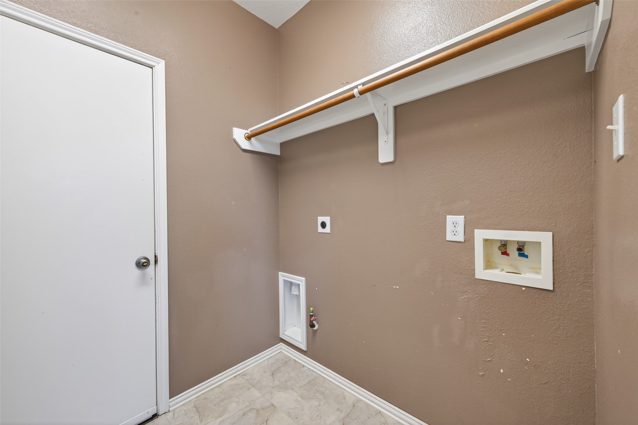 18818 Flagstone Creek Road Houston, TX 77084 - Photo 25 of 47 a view of front door