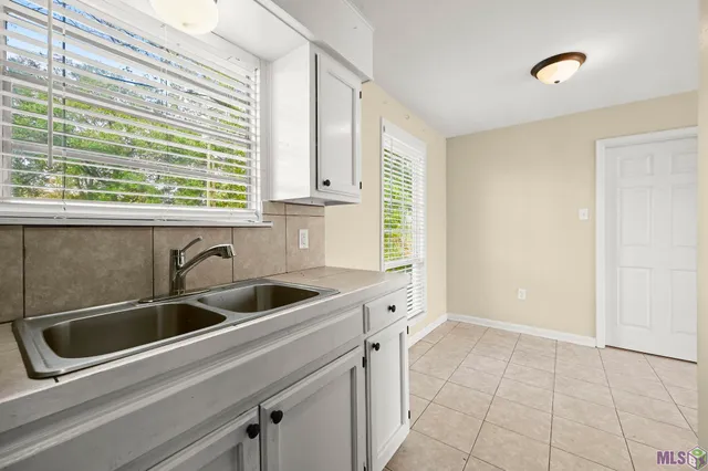 $142,999 | 30641 Shannon Drive, Denham Springs, LA 70726