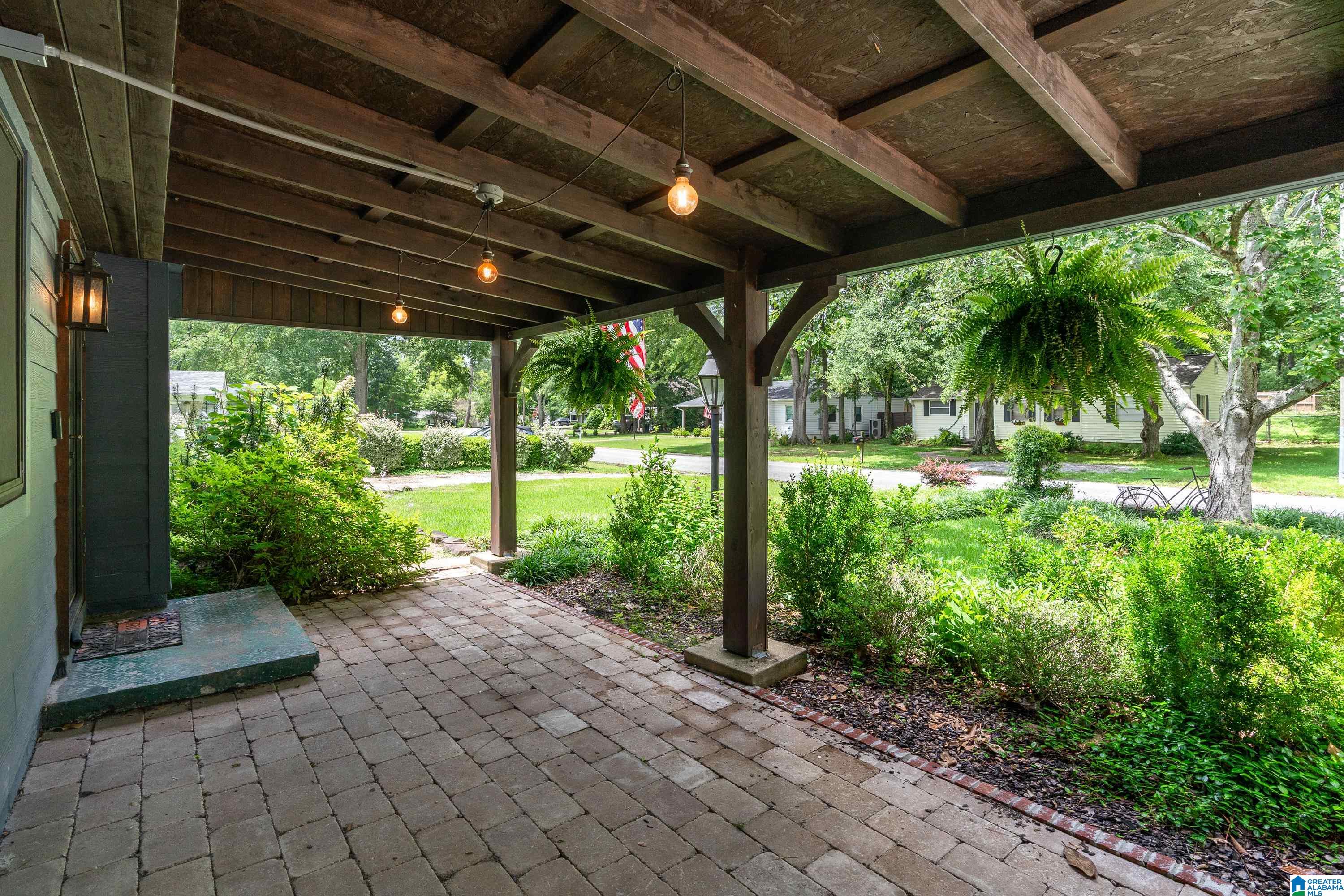 607 Strathmore Road Birmingham, AL 35213 - Photo 2 of 51