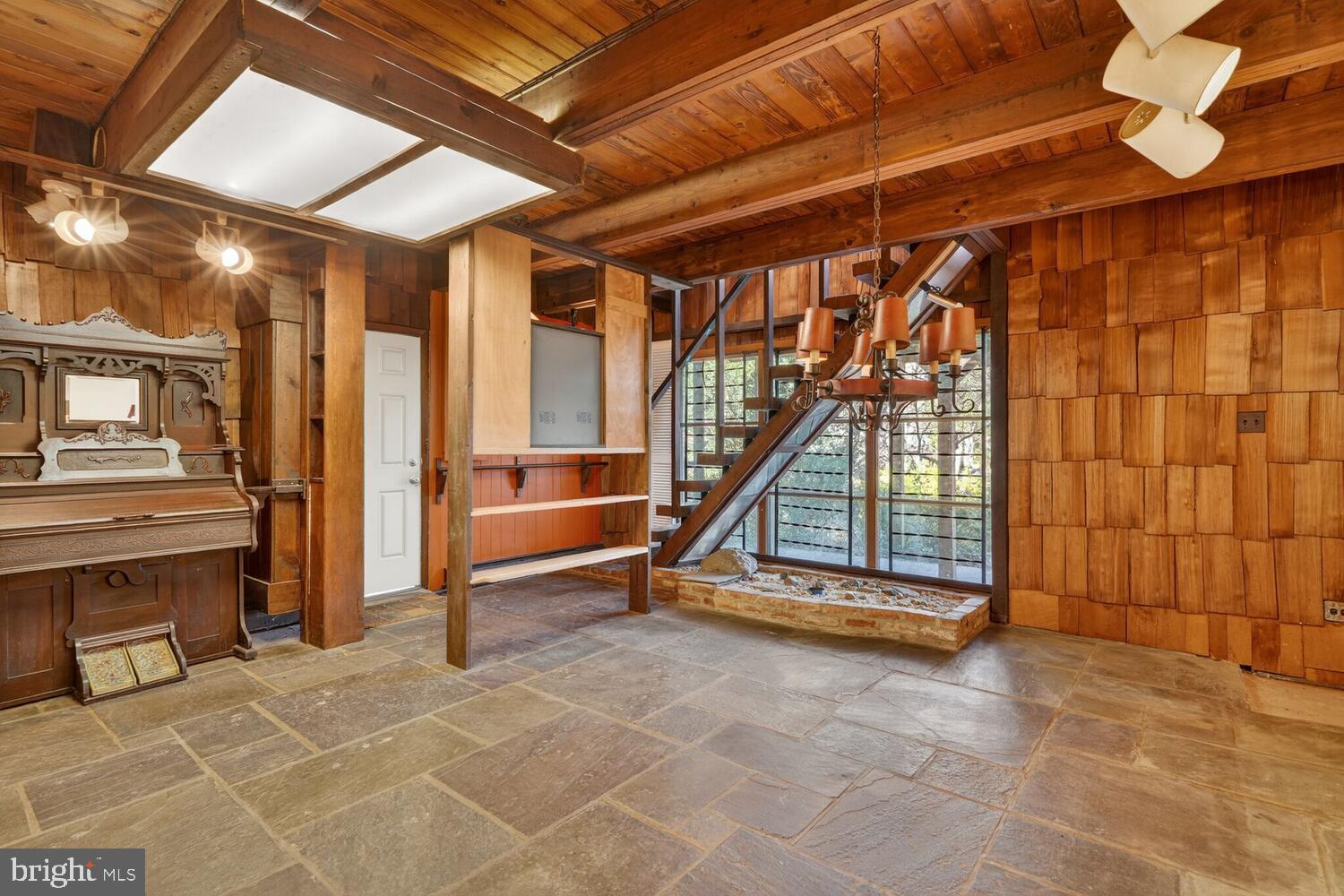 31 Hayward Court Takoma Park, MD 20912 - Photo 7 of 30 a view of an empty room with a gym equipment