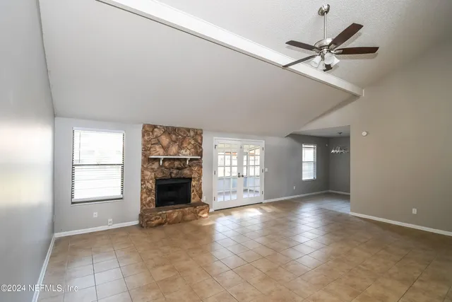 $1,845 | 4385 Queensway Drive, Jacksonville, FL 32257