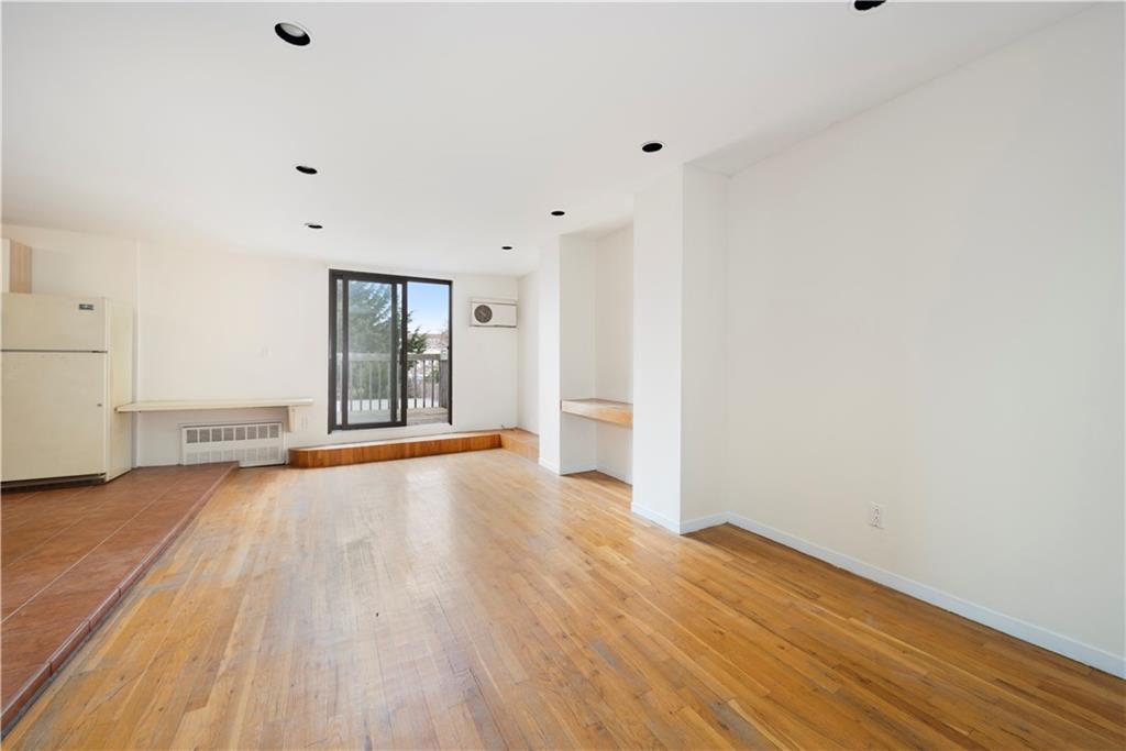 10 Reeve Place Brooklyn, NY 11218 - Photo 7 of 8