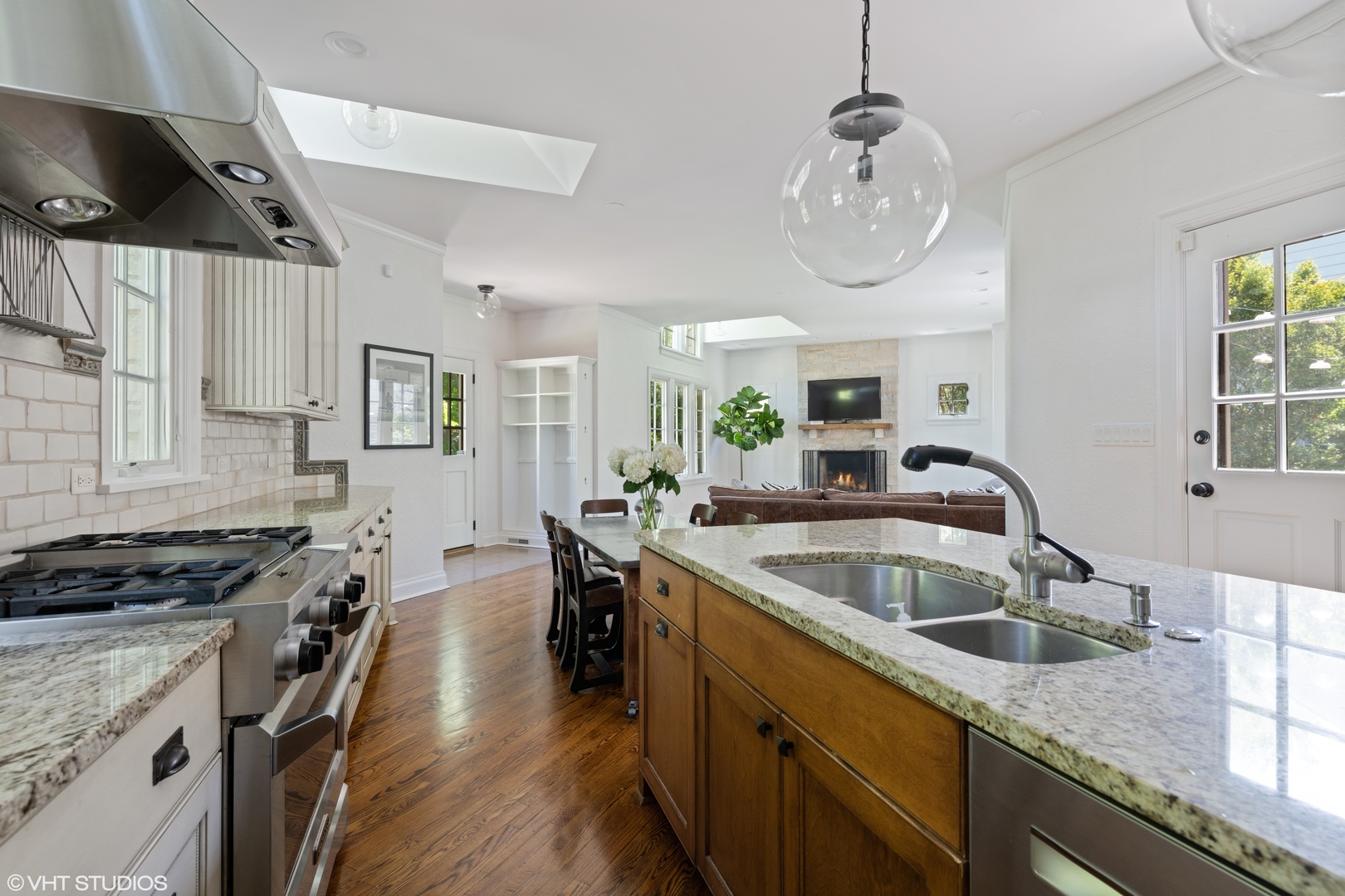 940 Seneca Road Wilmette, IL 60091 - Photo 11 of 42