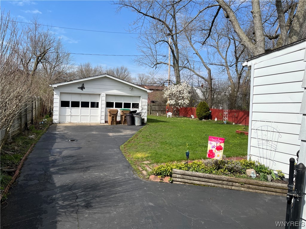 104 Century Road Cheektowaga, NY 14215 - Photo 3 of 20