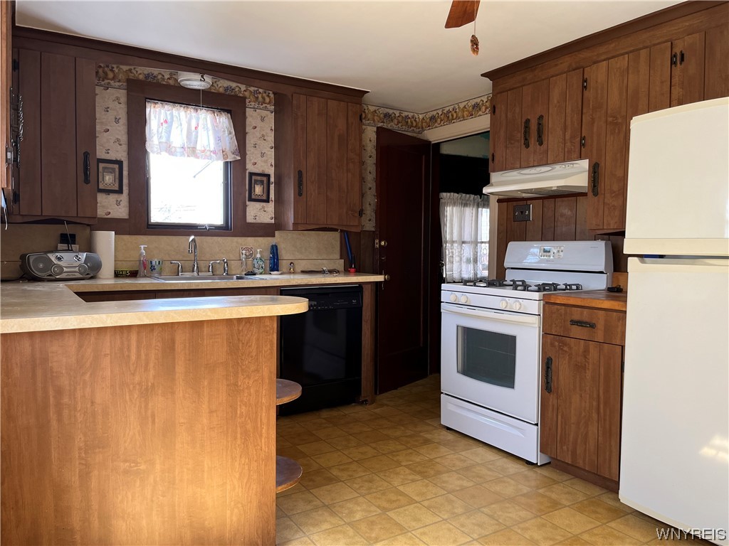 104 Century Road Cheektowaga, NY 14215 - Photo 6 of 20