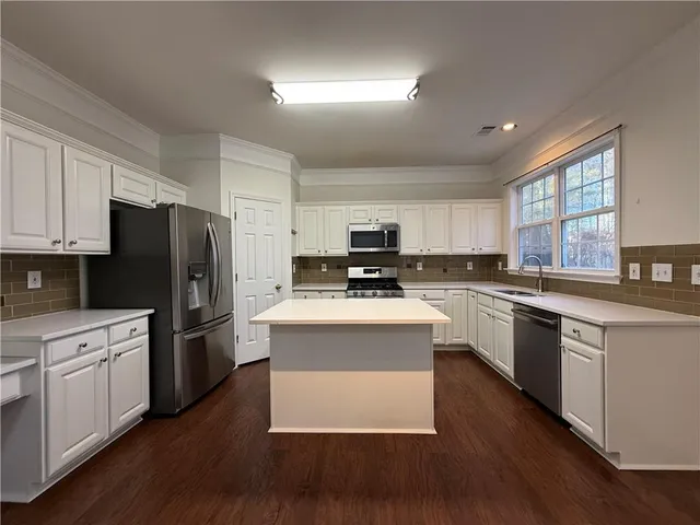 $3,100 | 790 Potters Bar Lane, Johns Creek, GA 30024