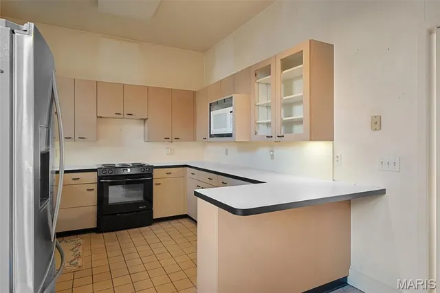 $995,000 | 5015 Lindell Boulevard, St. Louis, MO 63108