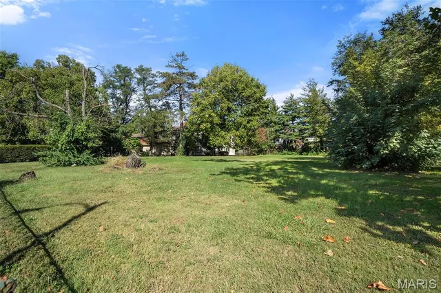 $995,000 | 5015 Lindell Boulevard, St. Louis, MO 63108