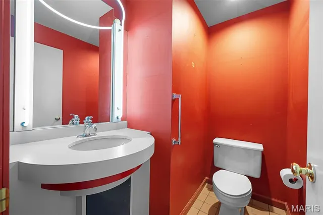 $995,000 | 5015 Lindell Boulevard, St. Louis, MO 63108