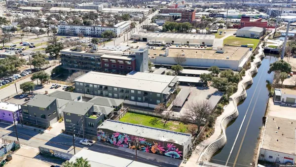 $410,000 | 831 South Flores Street, Unit 3202, San Antonio, TX 78204