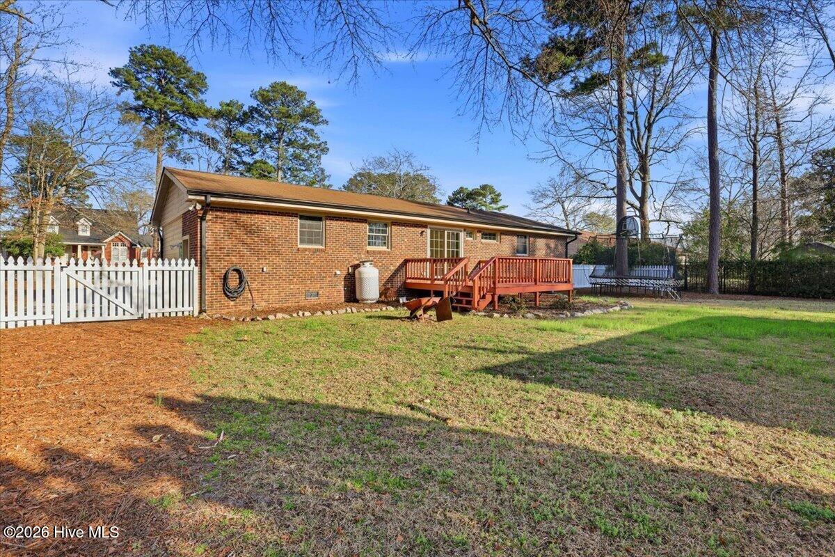 133 Crescent Street Pine Level, NC 27568 - Photo 5 of 31 06-133 Crescent St-6