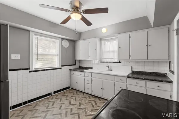 $1,350 | 10050 Diamond Drive, Riverview, MO 63137