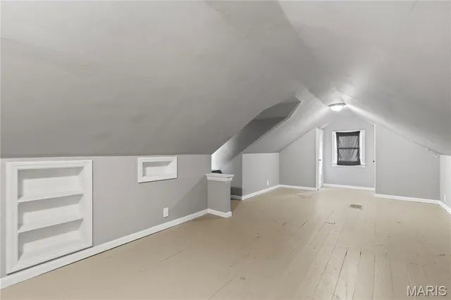 $1,350 | 10050 Diamond Drive, St. Louis, MO 63137