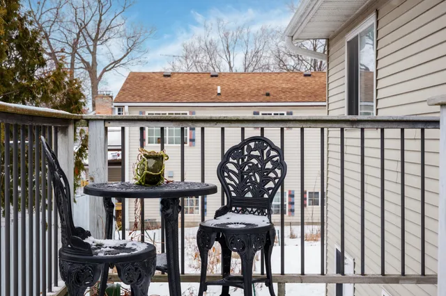 $374,900 | 24012 64th Place, Paddock Lake, WI 53168