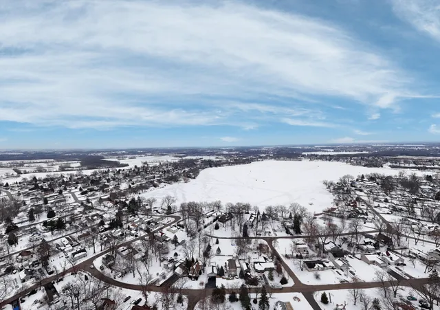 $374,900 | 24012 64th Place, Paddock Lake, WI 53168