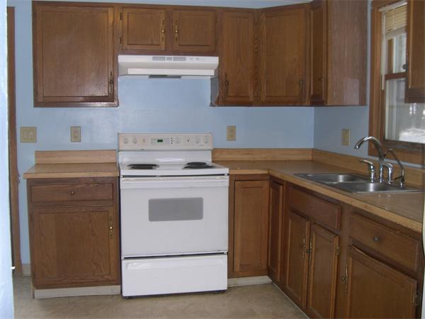 78 Denfield Road Charlton, MA 01507 - Photo 3 of 15 Gallery Image 3