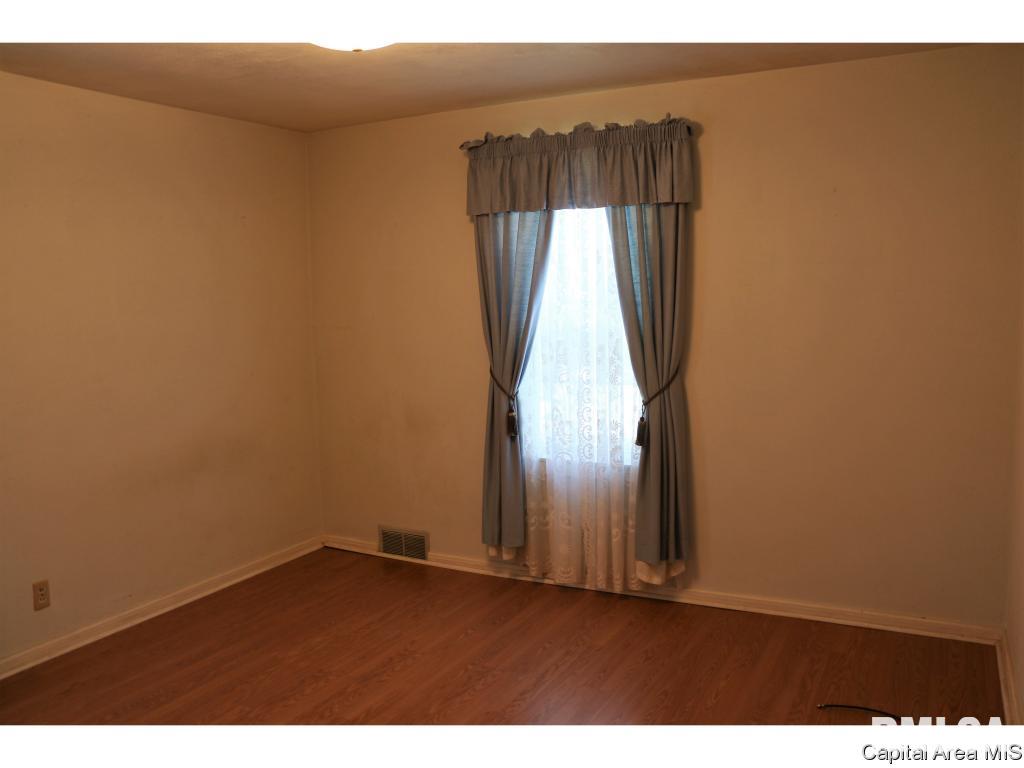 1236 Mossman Avenue Springfield, IL 62702 - Photo 8 of 21