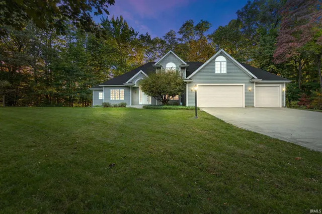 $750,000 | 7674 Potato Hole Court, New Carlisle, IN 46552