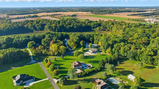 $750,000 | 7674 Potato Hole Court, New Carlisle, IN 46552