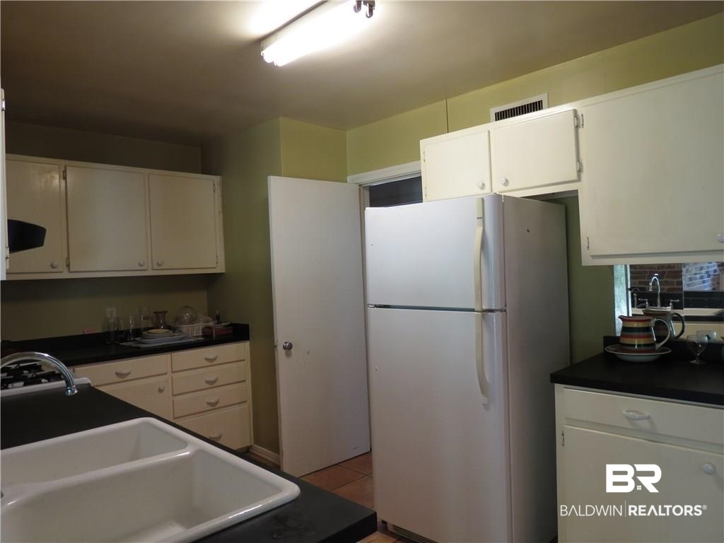 4208 Springview Drive Mobile, AL 36609 - Photo 10 of 15