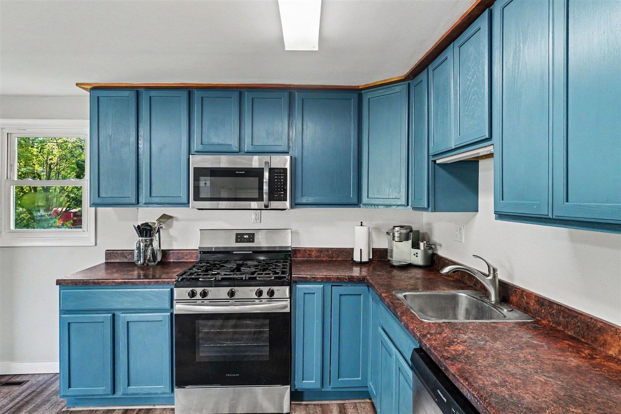 5729 North Sprinkle Road Kalamazoo, MI 49004 - Photo 4 of 14