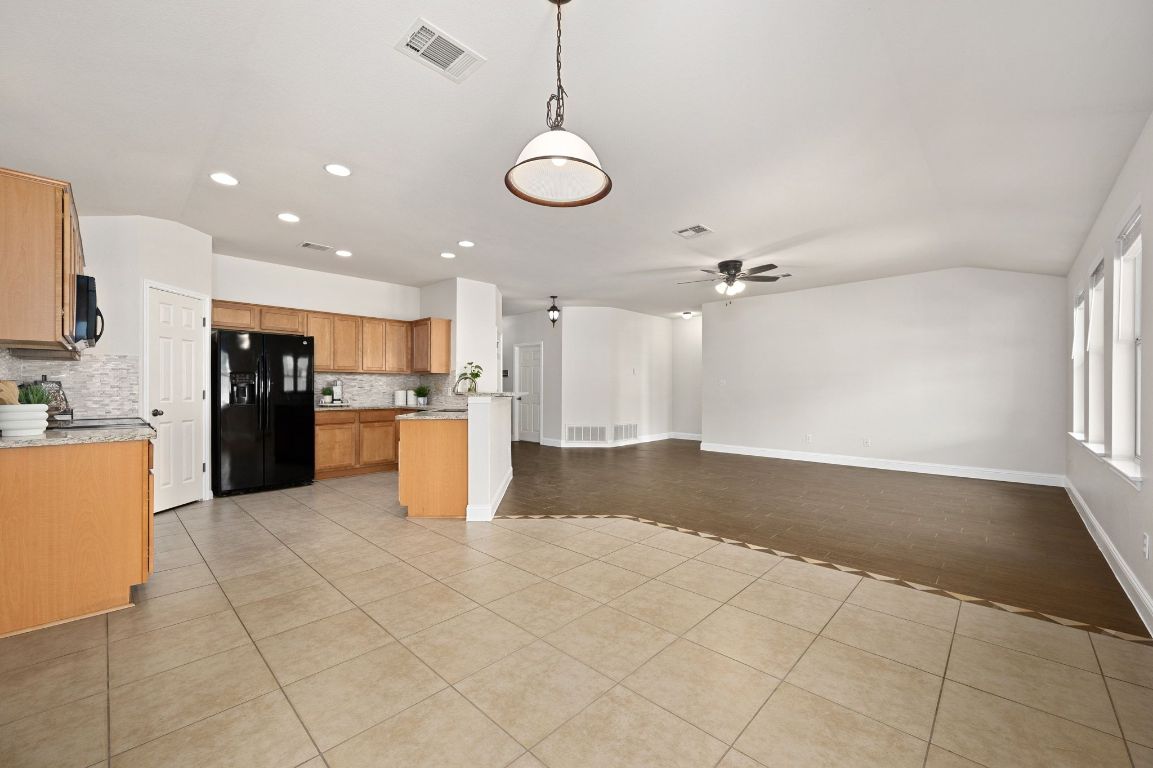 7817 Squirrel Hollow Drive Georgetown, TX 78628 - Photo 12 of 28