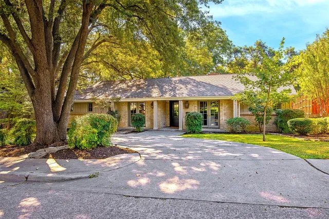 $1,225,000 | 9628 Dartridge Drive, Dallas, TX 75238