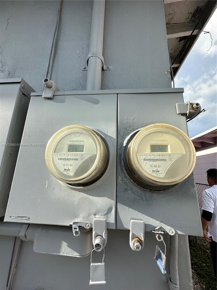 660 Southwest 7th Street Homestead, FL 33030 - Photo 2 of 4 a bathroom with a sink and a mirror