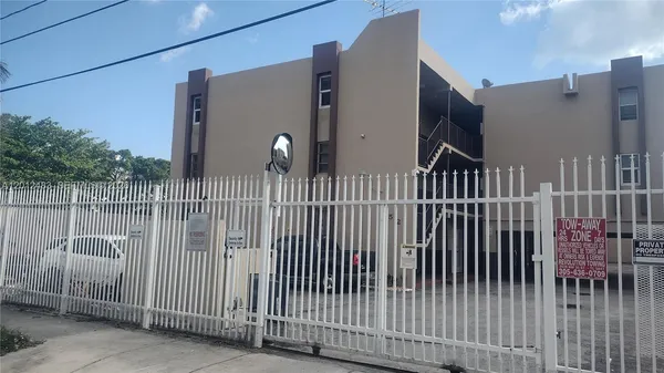 $2,000 | 652 Northwest 3rd Street, Unit 103, Miami, FL 33128