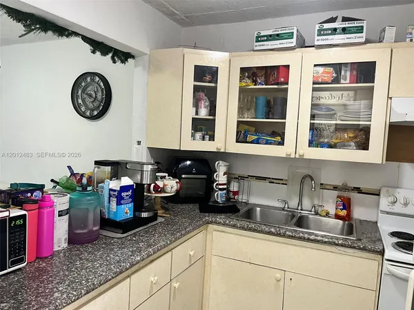 $2,000 | 652 Northwest 3rd Street, Unit 103, Miami, FL 33128