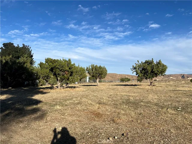 $300,000 | 0 Vac/longview Rd/vic Murphys Road, Juniper Hills, CA 93543