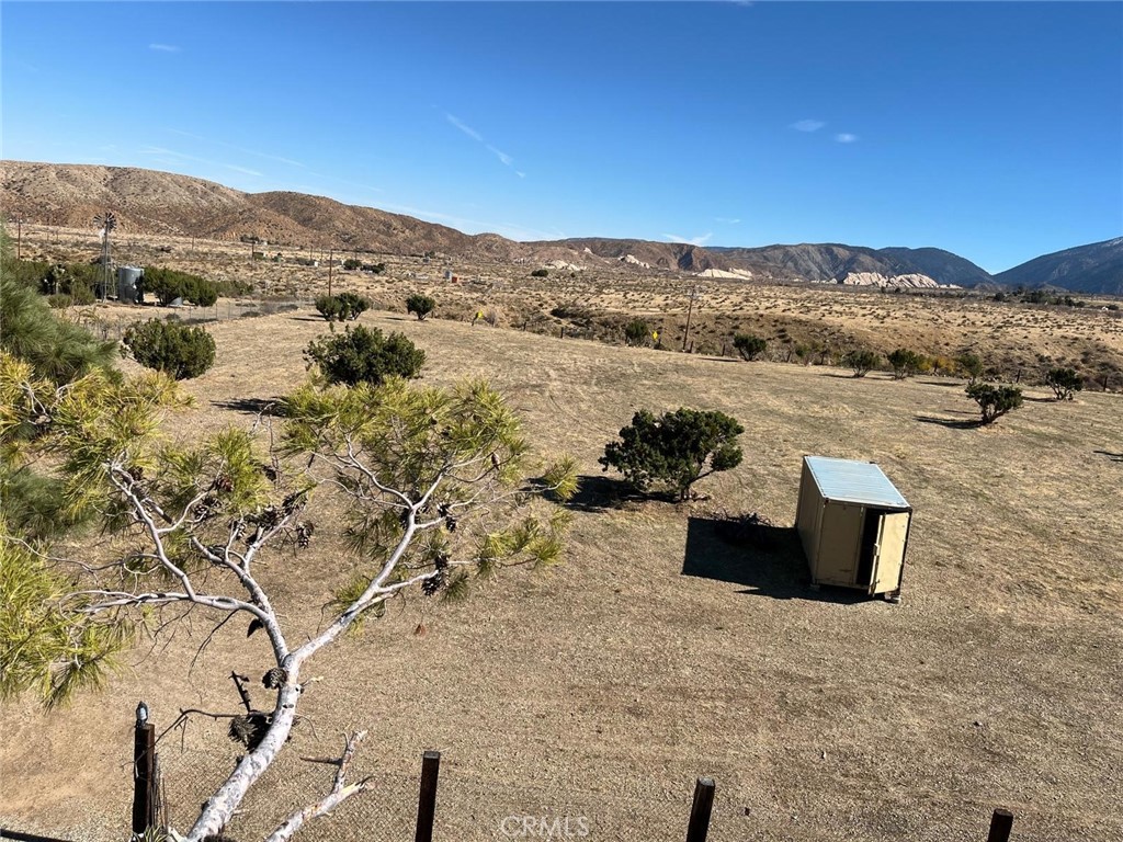 0 Vac/longview Rd/vic Murphys Road Juniper Hills, CA 93543 - Photo 5 of 20 a view of a city