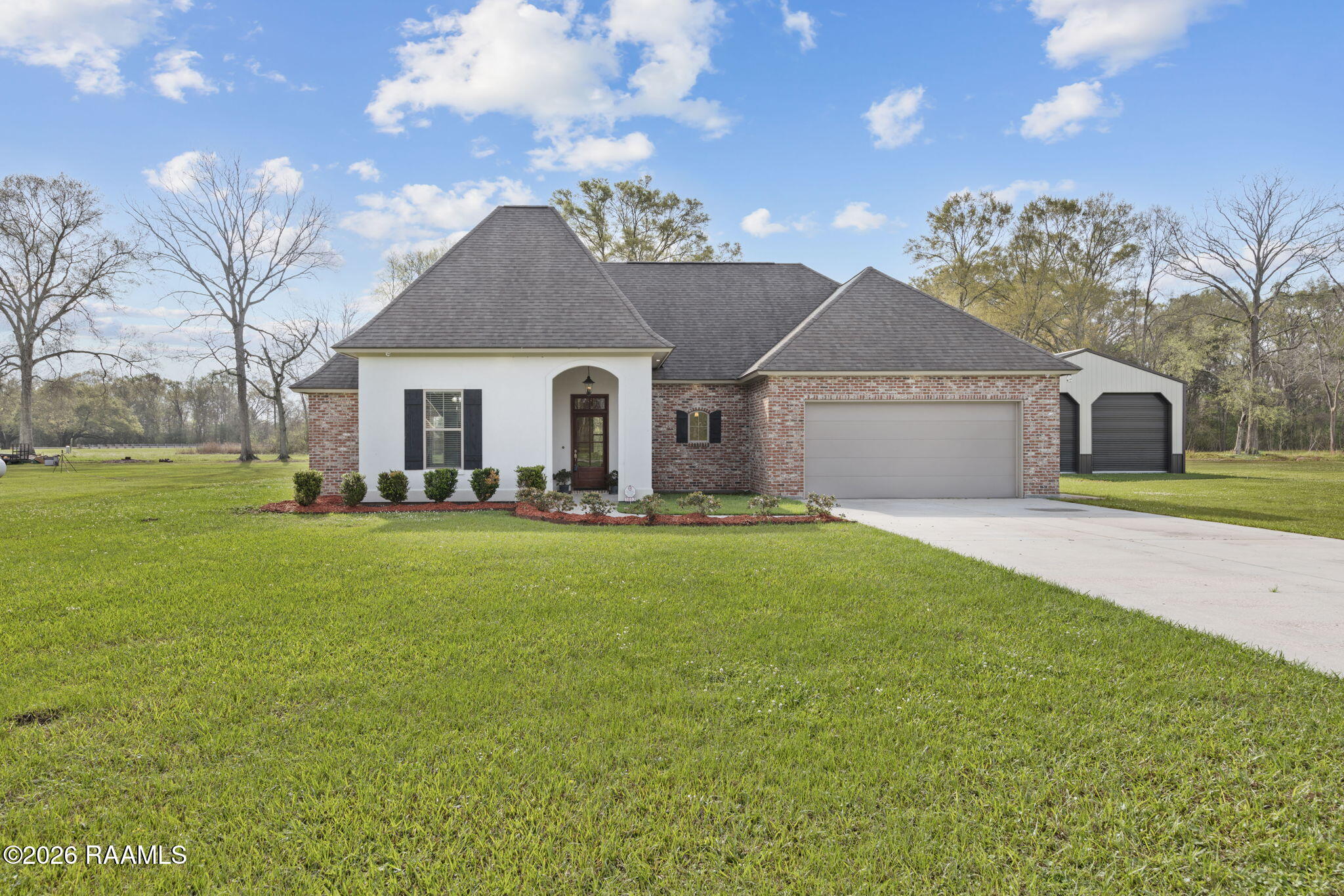 1013 Gloria Kern Road Breaux Bridge, LA 70517 - Photo 3 of 20 2-web-or-mls-1013 Gloria Kern Dr-2