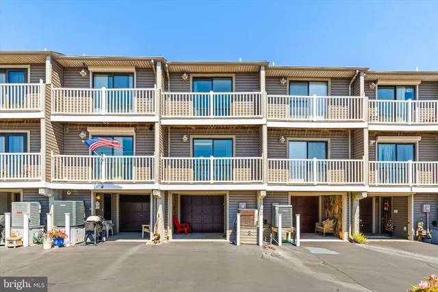 $599,000 | 608 Bayshore Court, Unit 3, Ocean City, MD 21842