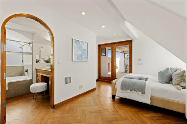 a view of a walk in closet