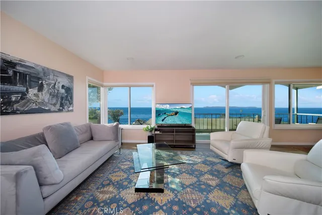 $1,125,000 | 240 Moss Street, Unit 13, Laguna Beach, CA 92651