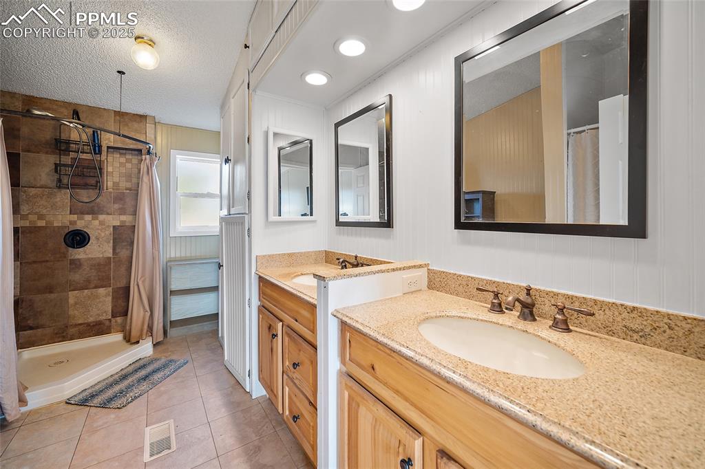 1355 Houseman Road Colorado Springs, CO 80930 - Photo 16 of 43