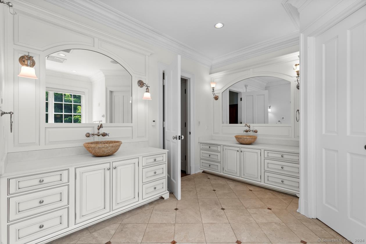 1 Flower Farm Lane Westport, CT 06880 - Photo 11 of 40