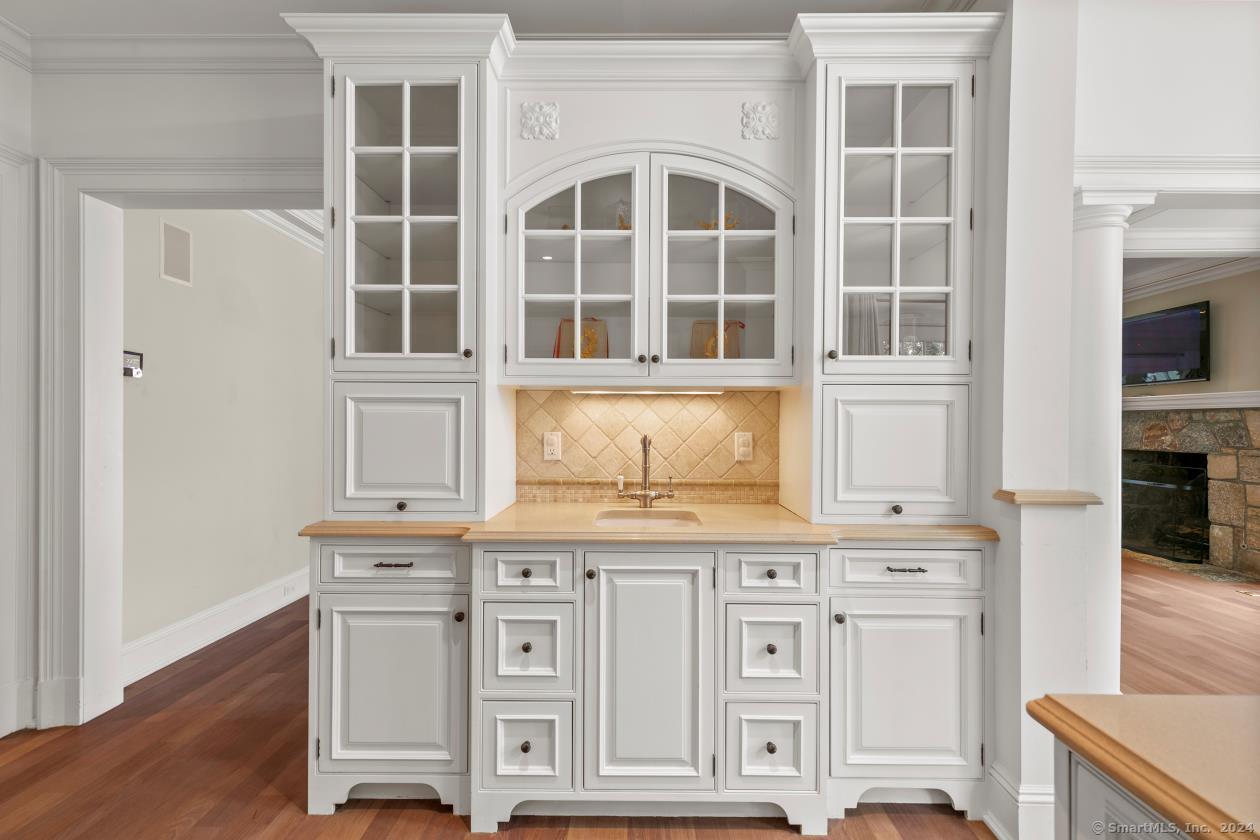 1 Flower Farm Lane Westport, CT 06880 - Photo 5 of 40